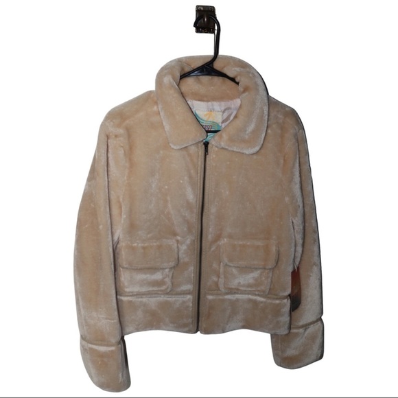 Jackets & Blazers - Fur Zip Up Coat